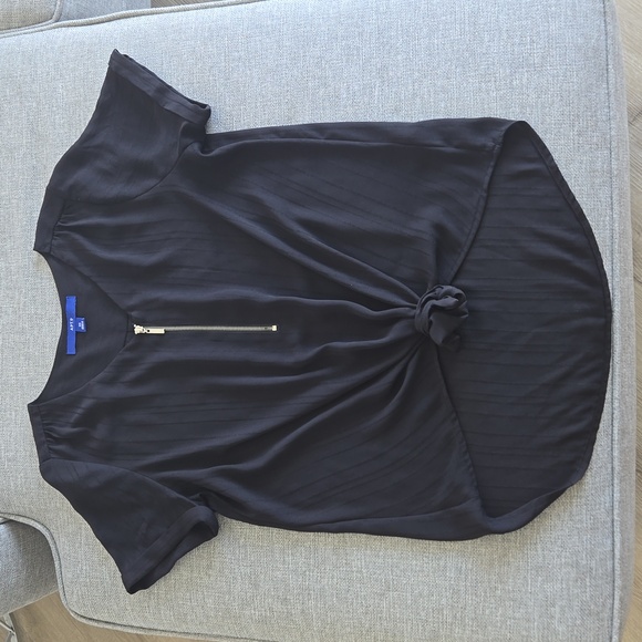 Black zip up top - Picture 1 of 5